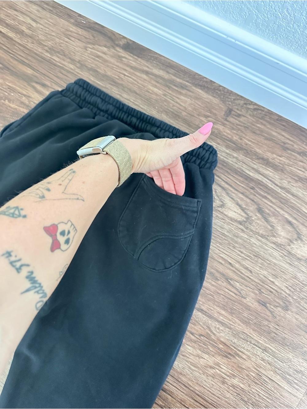 YoungLA Black Sweatpants - Picture 5 of 5